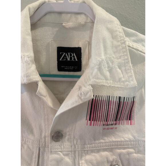 ZARA Man White Denim Jacket Sz S Barcode Abstract Art Print Graphic Streetwear - Picture 3 of 9